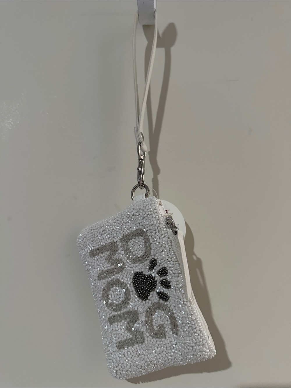 Altar'd State White Beaded 'Mom' Wristlet with Paw Accent